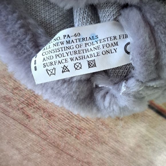 Vtg Disney 90's Pocahontas Meeko the Racoon Hand Puppet Mattel Gray Black Plush - Picture 11 of 13